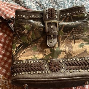 Cross over bag